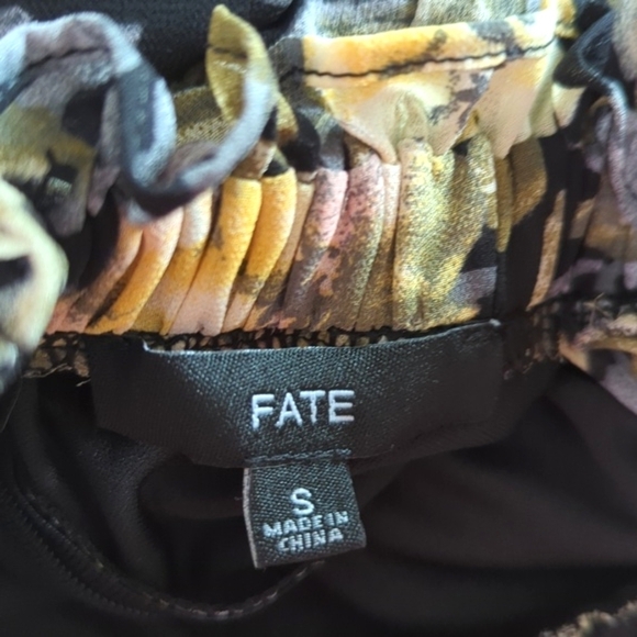 FATE Dark Floral Ruched Bodycon Mini Dress Ruffle Mock Neck Rear Zipper S - Picture 11 of 13